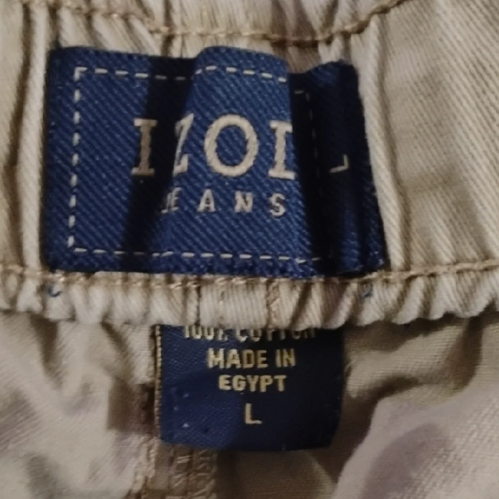 Izod Men's Khaki Flat Front Shorts